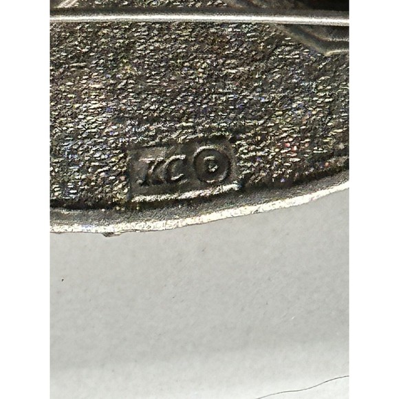 Vtg Kenneth Cole Enamel Rhinestone Cat Kitten In Basket Brooch Clasp Pin Signed - Picture 5 of 10